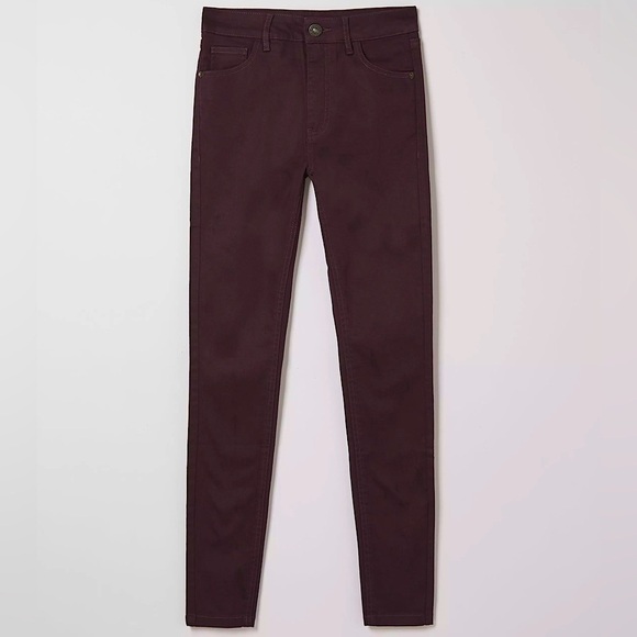 Fat Face Skye Skinny Jeans LIKE NEW Deep Plum Color SIZE 6 Women’s - Picture 1 of 7